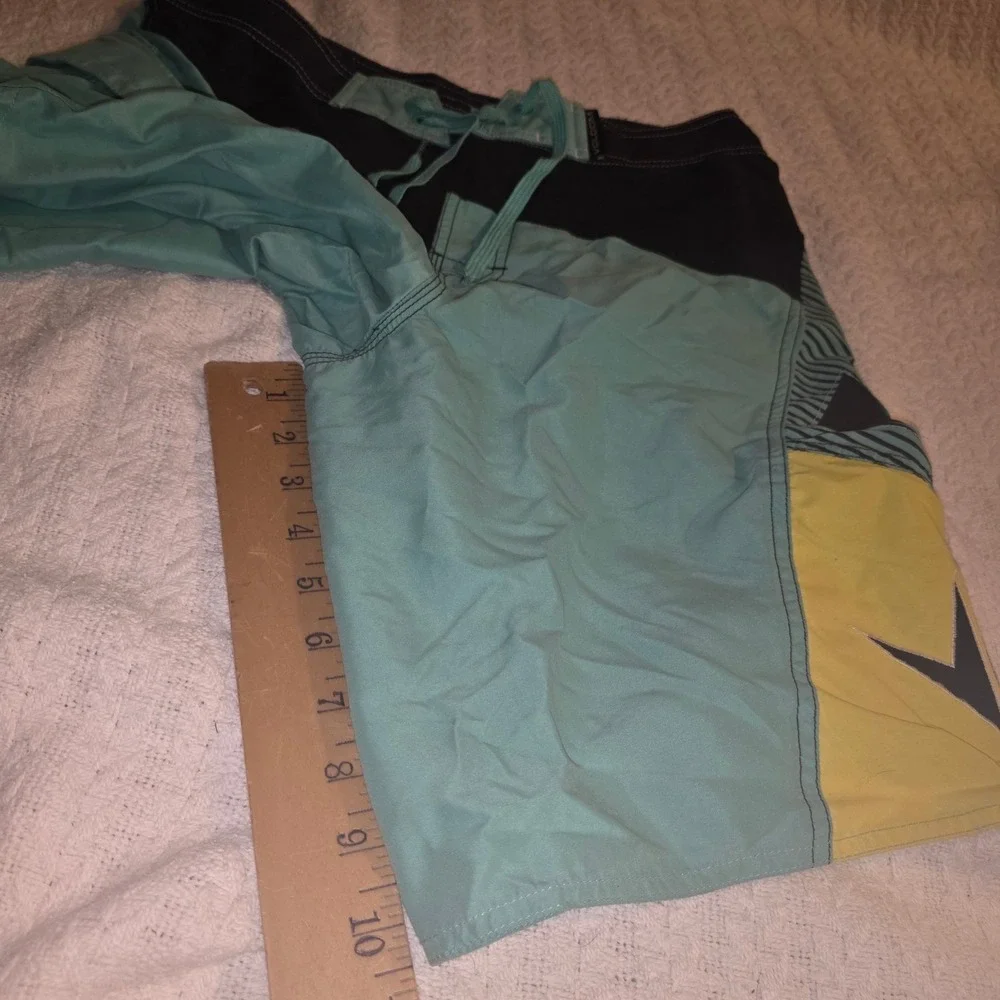 Volcom dive into